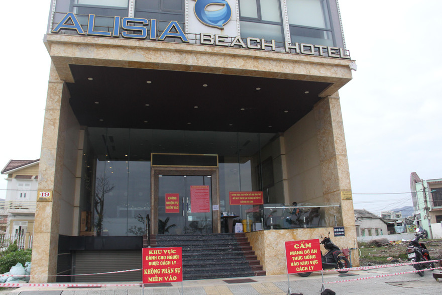 Khách sạn Alisia Beach nơi bệnh nhân cách ly. Ảnh: Thanh Trần.