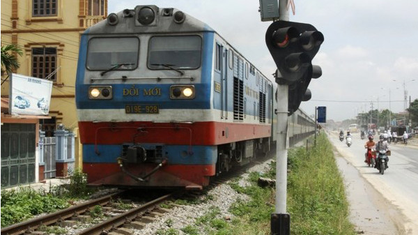 Chính phủ và các ban ngành chức năng yêu cầu làm rõ thông tin về nghi án nhận hối lộ ngành đường sắt. (Ảnh: TTXVN)