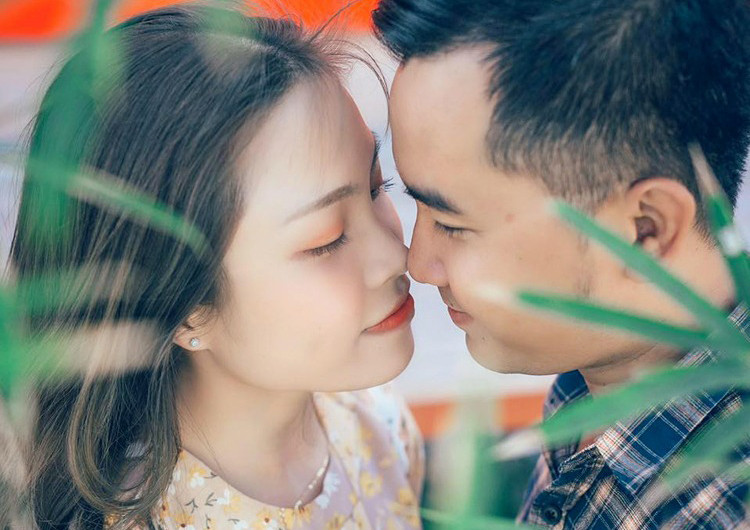 Khoa đã chọn ở lại bên Như, cùng cô chống chọi bệnh tật. Ảnh: Nhân vật cung cấp.