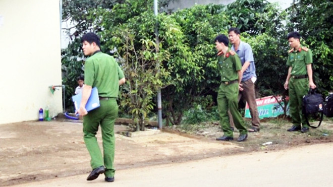 Cơ quan chức năng đến hiện trường đẻ khám nghiệm