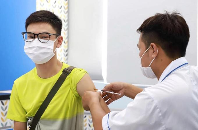 Doanh nghiệp xuất khẩu lao động sốt ruột, ngóng tiêm vắc-xin 