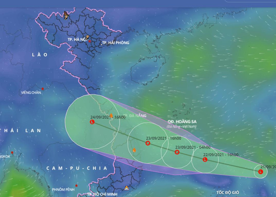 Áp thấp gây mưa lớn, nguy cơ xảy ra lũ quét, sạt lở đất tại các tỉnh miền Trung đêm nay