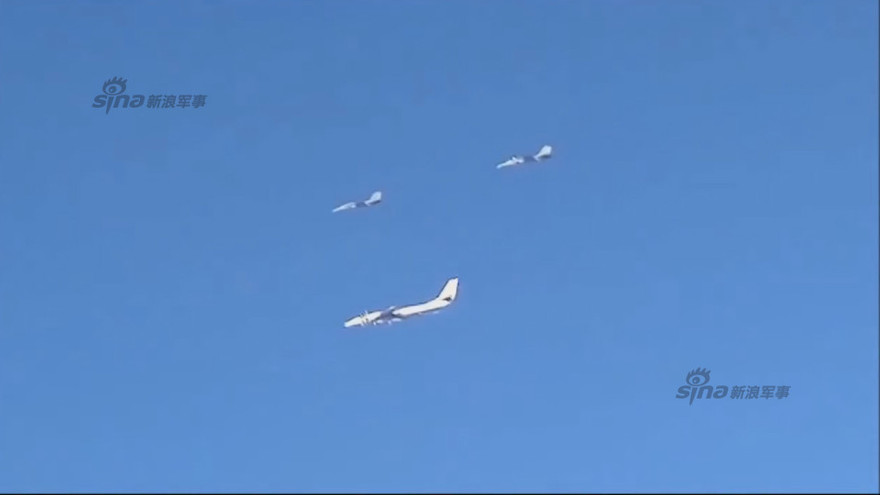 Chiến đấu cơ Iran hộ tống máy bay Nga oanh tạc IS