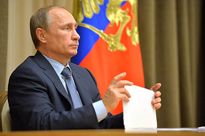 Tổng thống Nga Vladimir Putin sắp ký lệnh trừng phạt Thổ Nhĩ Kỳ sau vụ máy bay Su-24 của nước này bị không quân Thổ Nhĩ Kỳ bắn hạ. Ảnh: Lenta