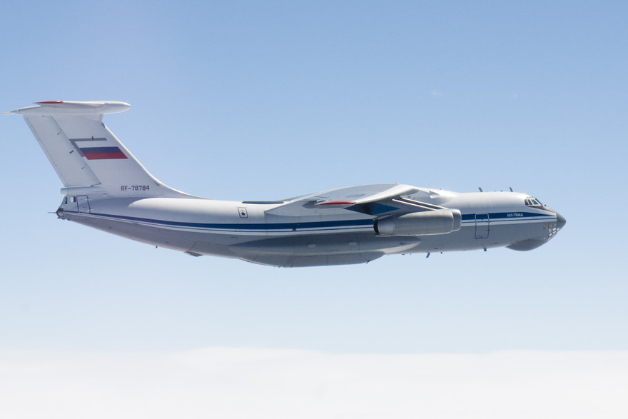 Máy bay vận tải quân sự IL-76 của Nga.
