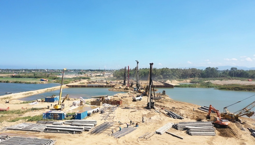 Vì sao nhiều quan chức Quảng Ngãi sai phạm nhưng không bị kỷ luật?