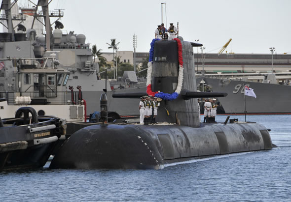 Mỹ dành ‘cây gậy' và 'củ cà rốt’ cho Trung Quốc trên Thái Bình Dương