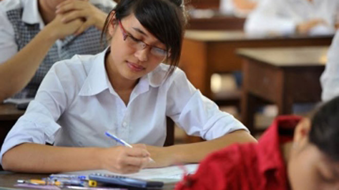 Thí sinh làm bài thi. Ảnh minh họa