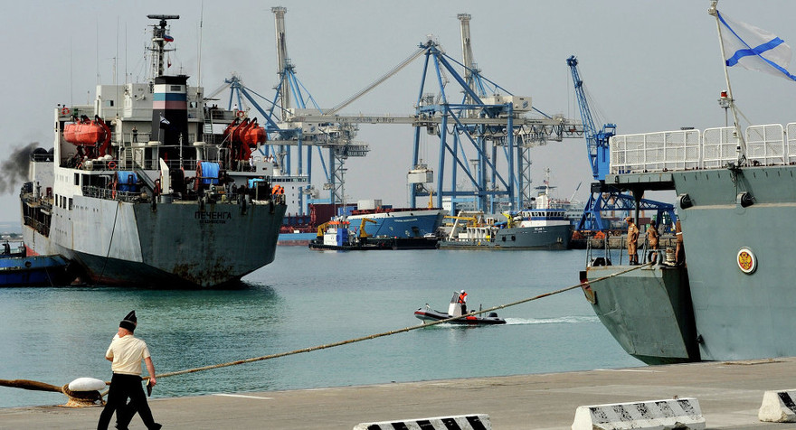 Nga khẳng định việc tăng cường hợp tác quân sự với một thành viên của Liên minh châu Âu không nhằm chống lại bên thứ ba.