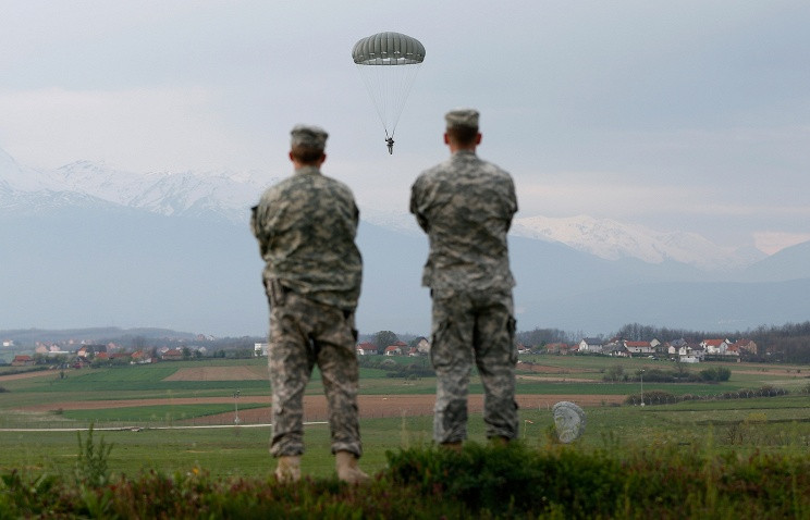 NATO tiến gần biên giới, Nga lo ngay ngáy