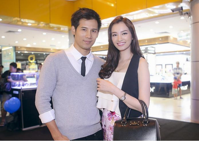 Trúc Diễm xinh đẹp và gợi cảm bên người mẫu Thanh Thức.