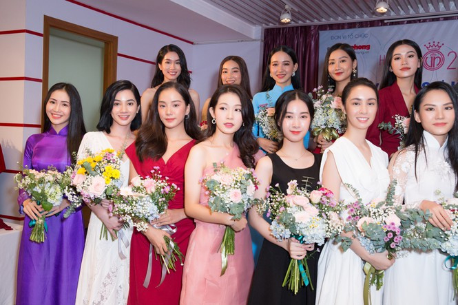 Các thí sinh tại vòng sơ khảo phía Nam hôm 26/9.