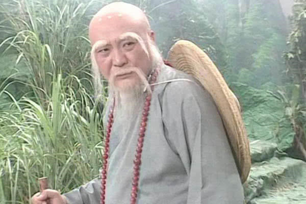 Càn Đức Môn là diễn viên gạo cội nhưng có cuộc sống chật vật.