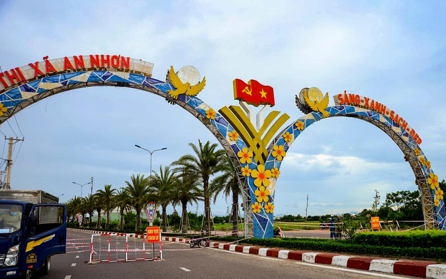 Bí thư, Chủ tịch phường Đập Đá (thị xã An Nhơn) bị tạm đình chỉ công tác. Ảnh: Trương Định
