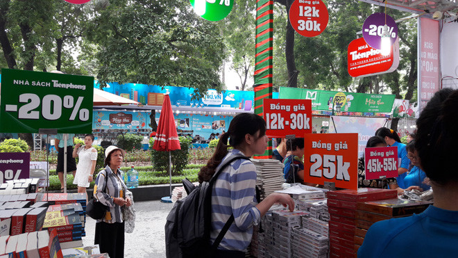 Nhà sách Tiền Phong tung nhiều khuyến mãi hấp dẫn tại Hội sách mùa thu 2016