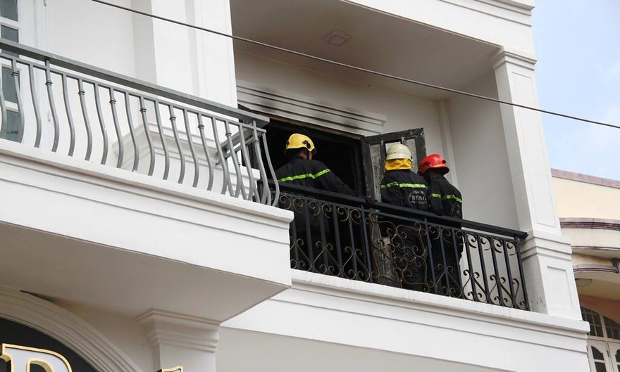 Nguyên nhân vụ cháy đang được điều tra.