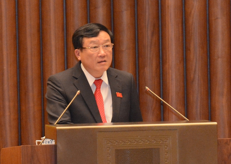 Viện trưởng Nguyễn Hòa Bình xin lỗi người bị oan. Ảnh: Như Ý