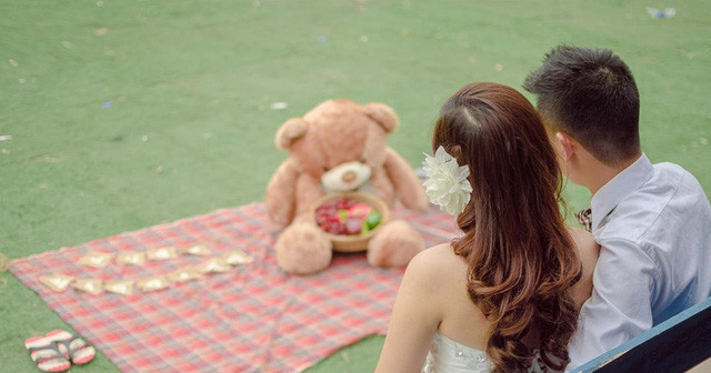 Nhiều cặp đôi không tìm được lí do để lên thành phố sớm đón Valentine cùng "người ấy". (ảnh minh họa).