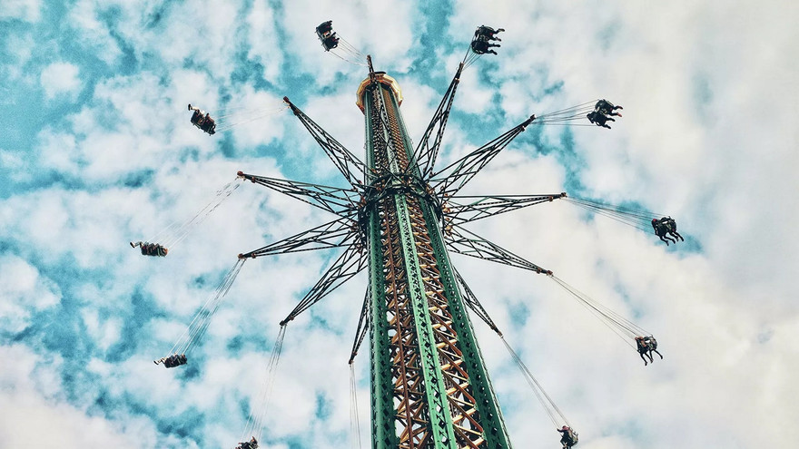 Trung Quốc: Đứt dây xích đu ở hội chợ Tết, 16 người bị thương