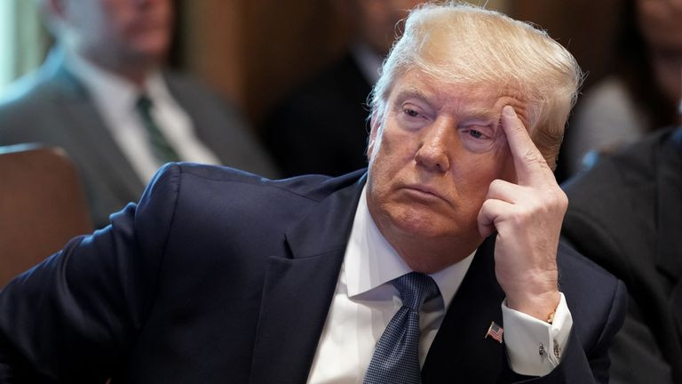 THẾ GIỚI 24H: Luật sư của ông Trump đồng loạt xin nghỉ trước phiên luận tội thứ 2 