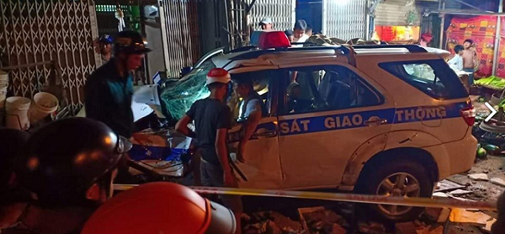 Xe CSGT tại hiện trường