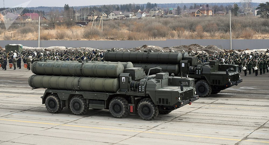 Các hệ thống phòng thủ S-400 có thể được giao cho Thổ Nhĩ Kỳ vào tháng 7. Ảnh: Sputnik