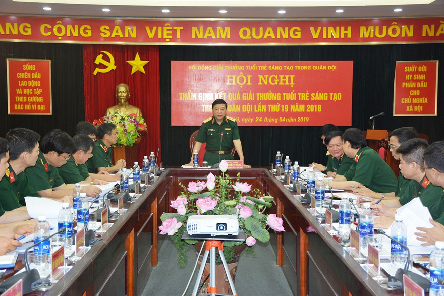 Quang cảnh hội nghị