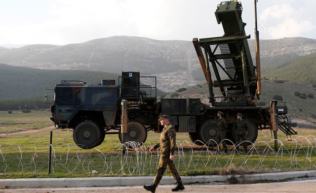 Hệ thống phòng thủ tên lửa Patriot. Ảnh: Reuters.