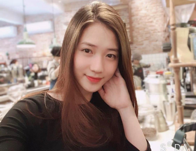 Nguyễn Tường San hiện là một mẫu ảnh có tiếng ngay khi đang ngồi trên ghế nhà trường