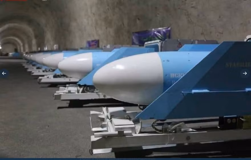 Iran lộ căn cứ tên lửa tuyệt mật bên bờ Vịnh Ba Tư