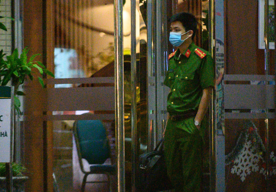 Công an làm việc tại Bệnh viện Bạch Mai