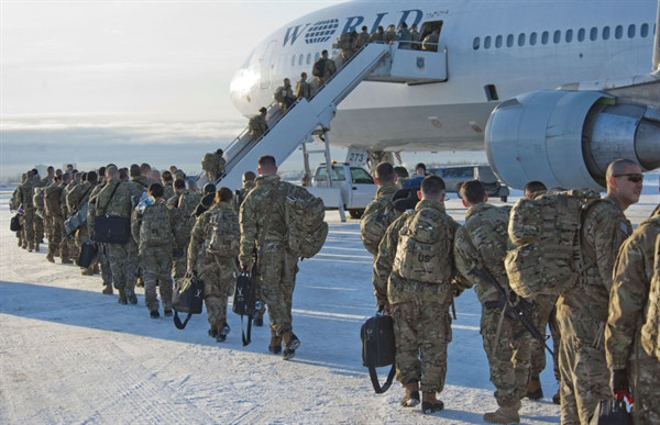 Mỹ vừa rút quân, Afghanistan rơi vào hỗn loạn chính trị