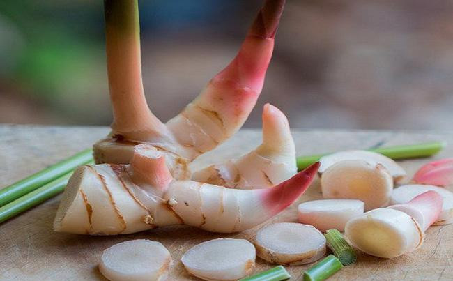 Loại củ ‘rẻ như cho’ ở Việt Nam không ngờ lại là thuốc quý chống 7 bệnh ung thư