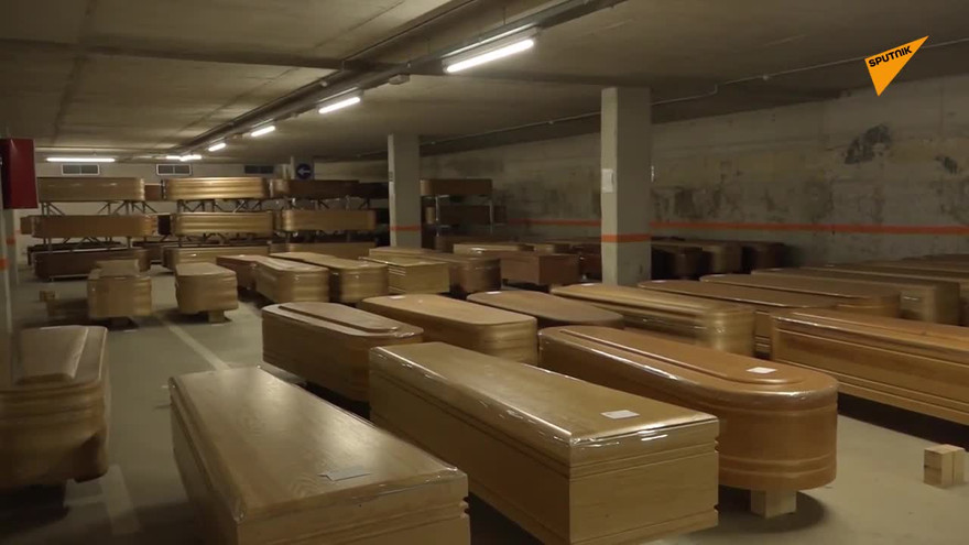 Bãi đậu xe trở thành nhà xác lớn nhất Tây Ban Nha