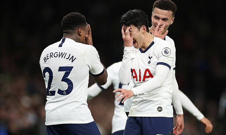 Man City thua trắng Tottenham