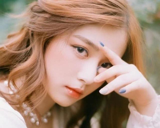 4 gương mặt trai xinh gái đẹp đình đám của ĐH Kinh tế quốc dân Hà Nội