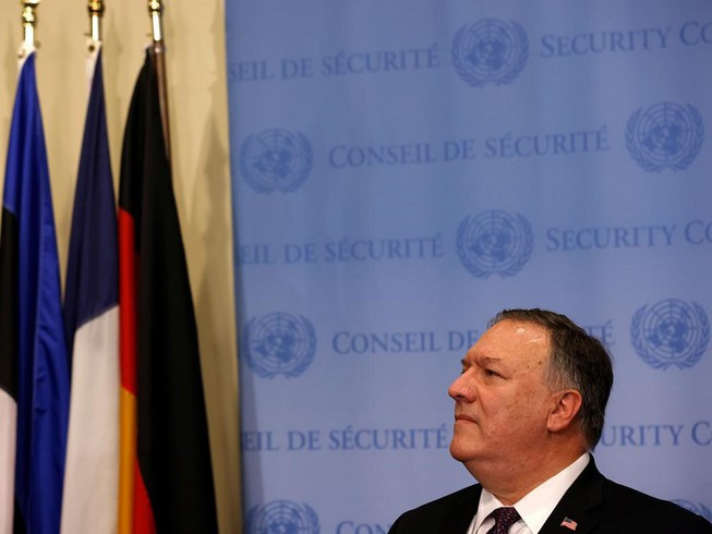 Ngoại trưởng Mỹ Mike Pompeo trả lời báo chí hôm 20/8. Ảnh: REUTERS