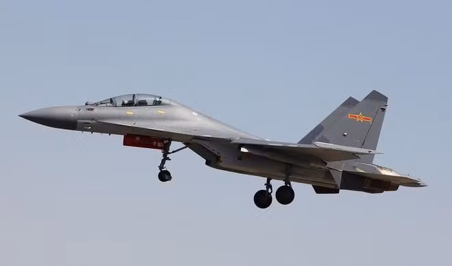 Một chiến cơ J-16 của Trung Quốc. Ảnh: Xinhua.