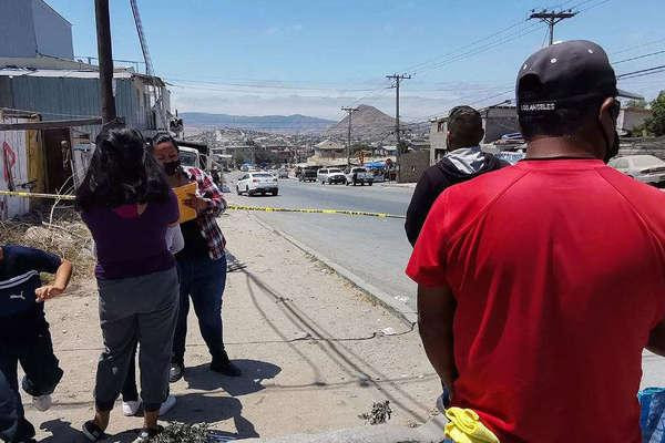 Một điểm bỏ phiếu nơi các thi thể được phát hiện ở bang Baja California đã được phong tỏa. Ảnh: EPA 