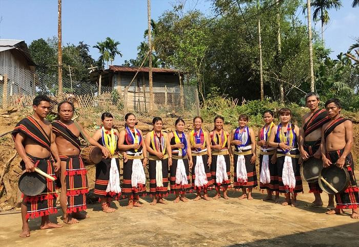 Đội cồng chiêng xã Trà Sơn, huyện Bắc Trà My. Ảnh: Ủy ban Dân tộc