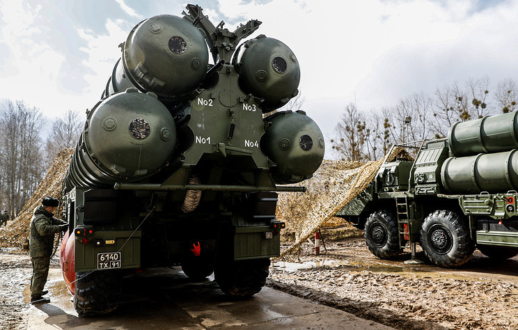 Hệ thống phòng thủ tên lửa S-400. Ảnh: Tass
