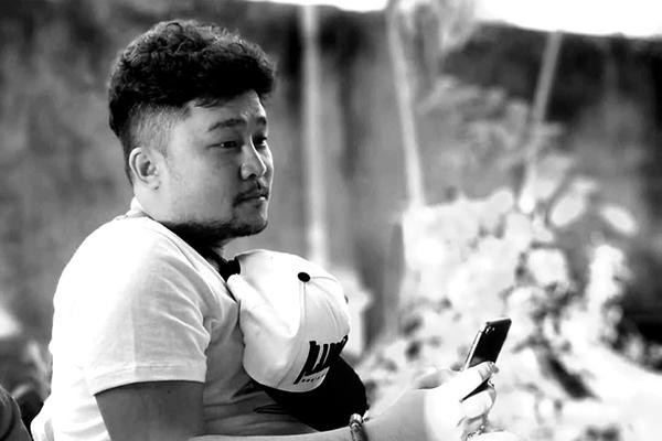 Hình ảnh cuối cùng của đạo diễn Tấn Lực trước khi qua đời tuổi 31 vì Covid