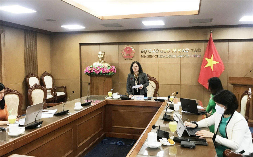 Thứ trưởng Bộ GD&ĐT Ngô Thị Minh phát biểu tại Hội nghị