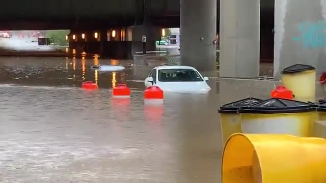 Mưa lũ lớn ở Mỹ làm ngập hầm trú ẩn tuyệt mật bên dưới Nhà Trắng