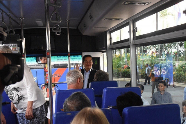 THẾ GIỚI 24H:Thống đốc PhnomPenh đưa khách trên du thuyền Westerdam tham quan