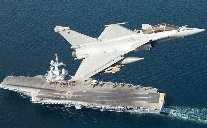 Tàu sân bay Charles de Gaulle