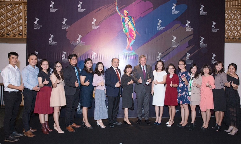 Đội ngũ nguồn nhân lực Heineken Việt Nam tự hào khi làm việc tại Doanh Nghiệp được vinh danh là Nơi làm việc tốt nhất Châu Á lần thứ hai liên tiếp. Ảnh: Viết Quý
