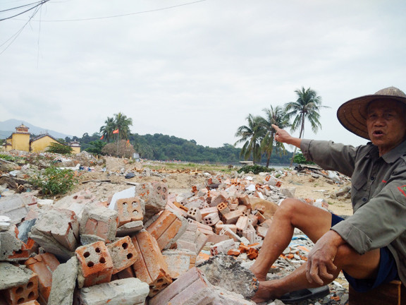 Người Nam Ô: 'Dinh, miếu ở đây thiêng lắm!'