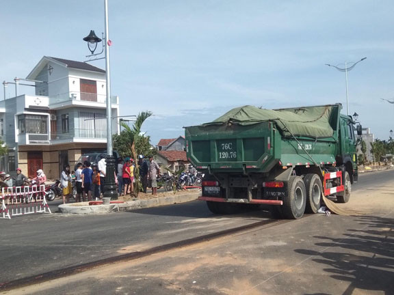 Hiện trường vụ tai nạn - ảnh Nguyễn Ngọc 