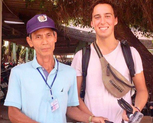 Anh MikKel Bay Florin vui mừng nhận lại tài sản từ ông Lộc 